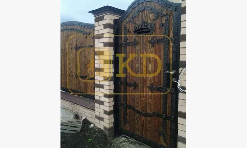 Штакетник четвертной Каменное дерево_110_с ковкой