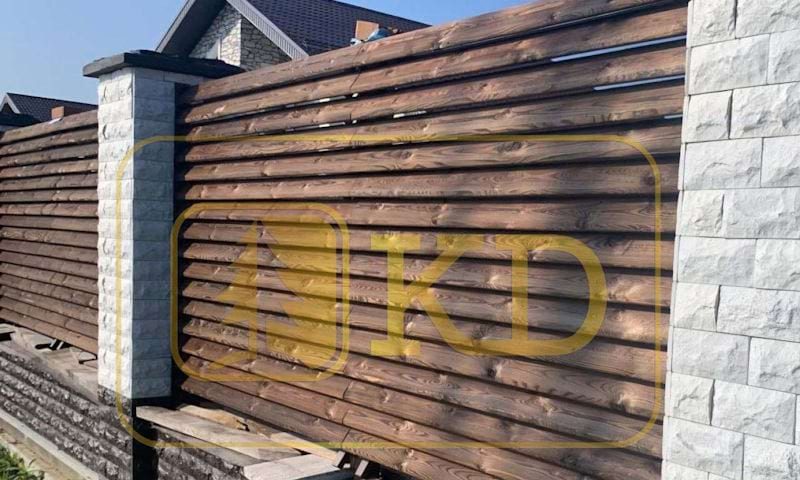 Штакетник трапециевидный жалюзи Каменное дерево