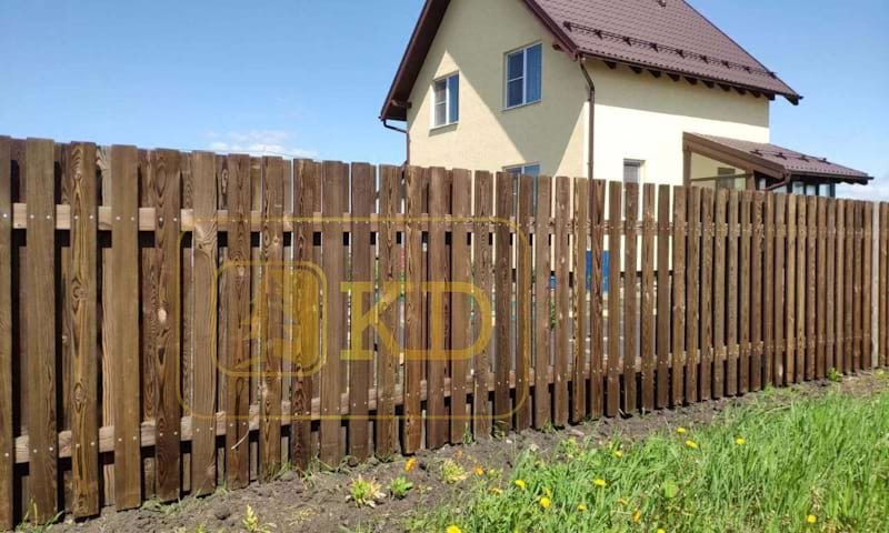 Забор штакетник из Каменного дерева_115
